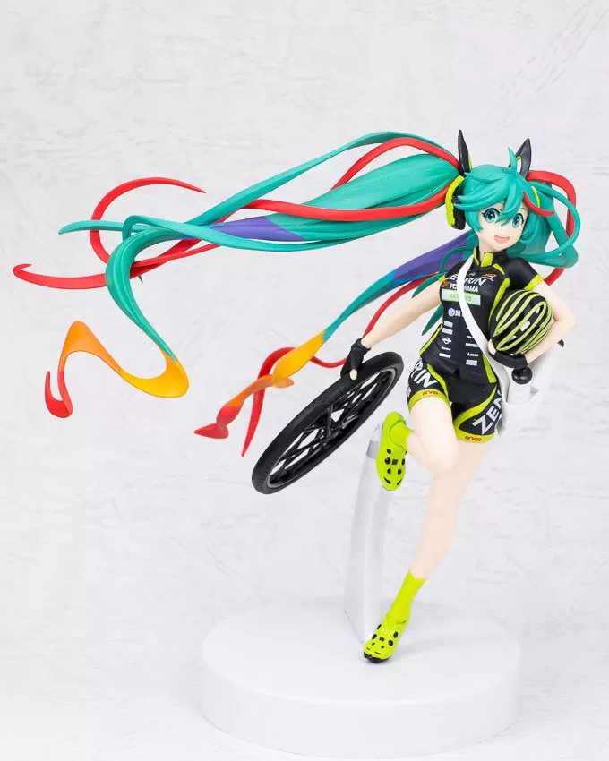 Good Smile Racing Hatsune Miku SQ Racing 2016 TeamUKYO Support ver. Banpresto 17cm