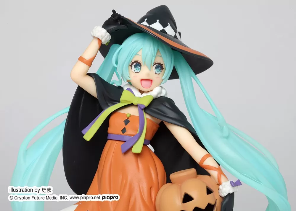 Hatsune Miku 2nd Season Halloween Ver. Taito 18cm